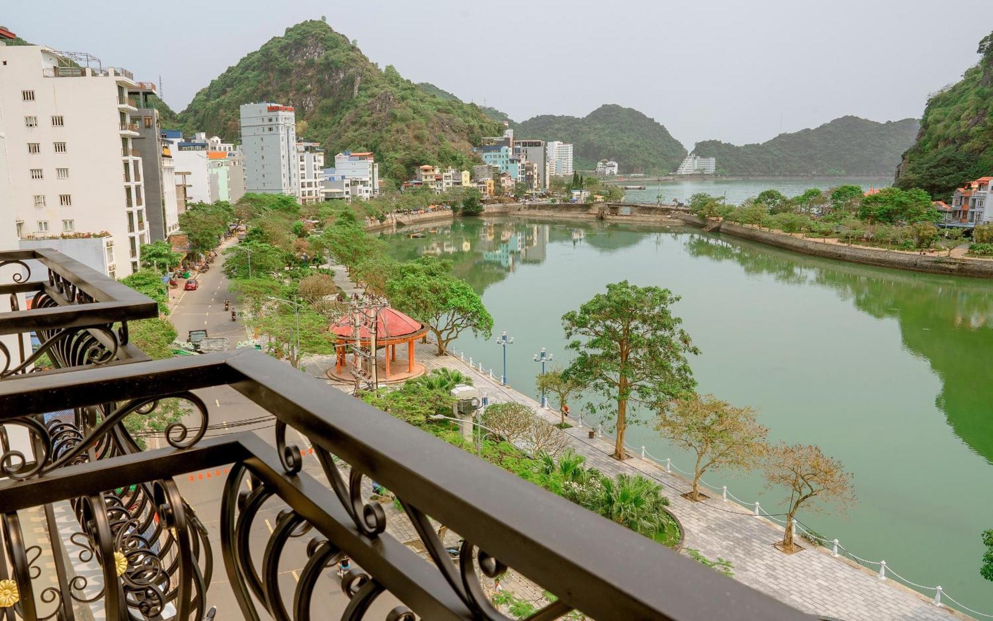 Sea Balcony Hotel Dong Khe Sau Exteriér fotografie